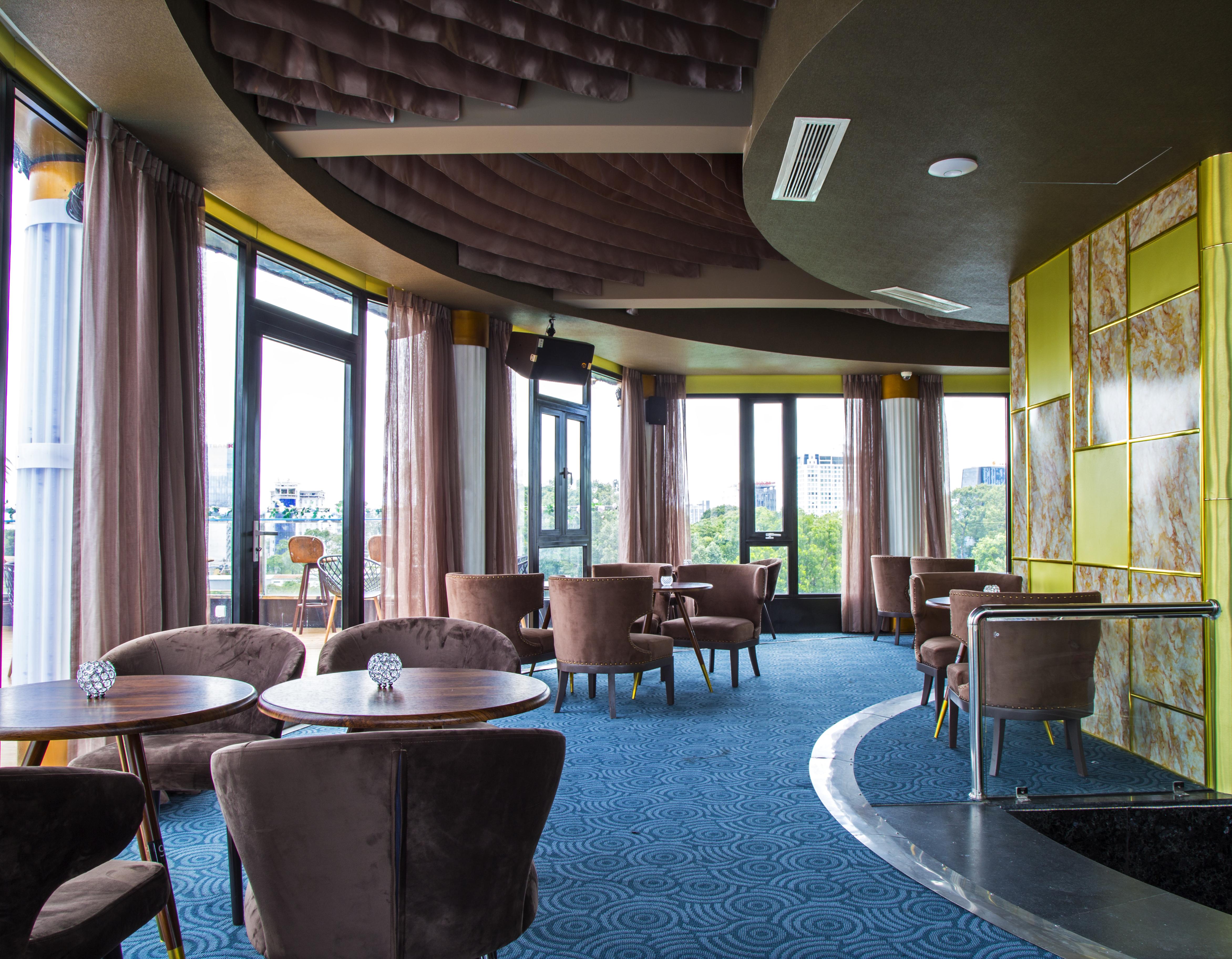 Cicilia City Hotel Saigon Center Хошимин Екстериор снимка
