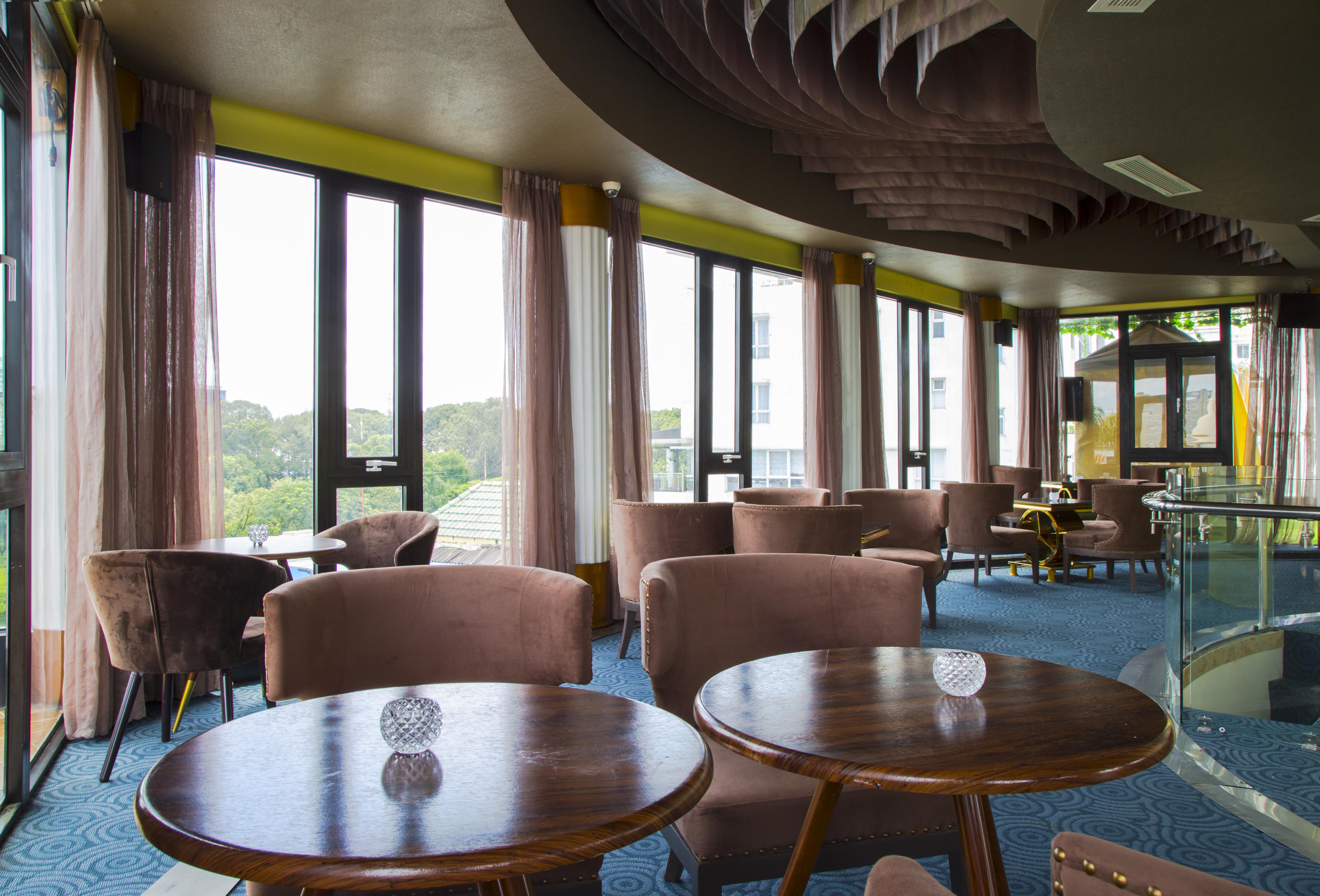 Cicilia City Hotel Saigon Center Хошимин Екстериор снимка