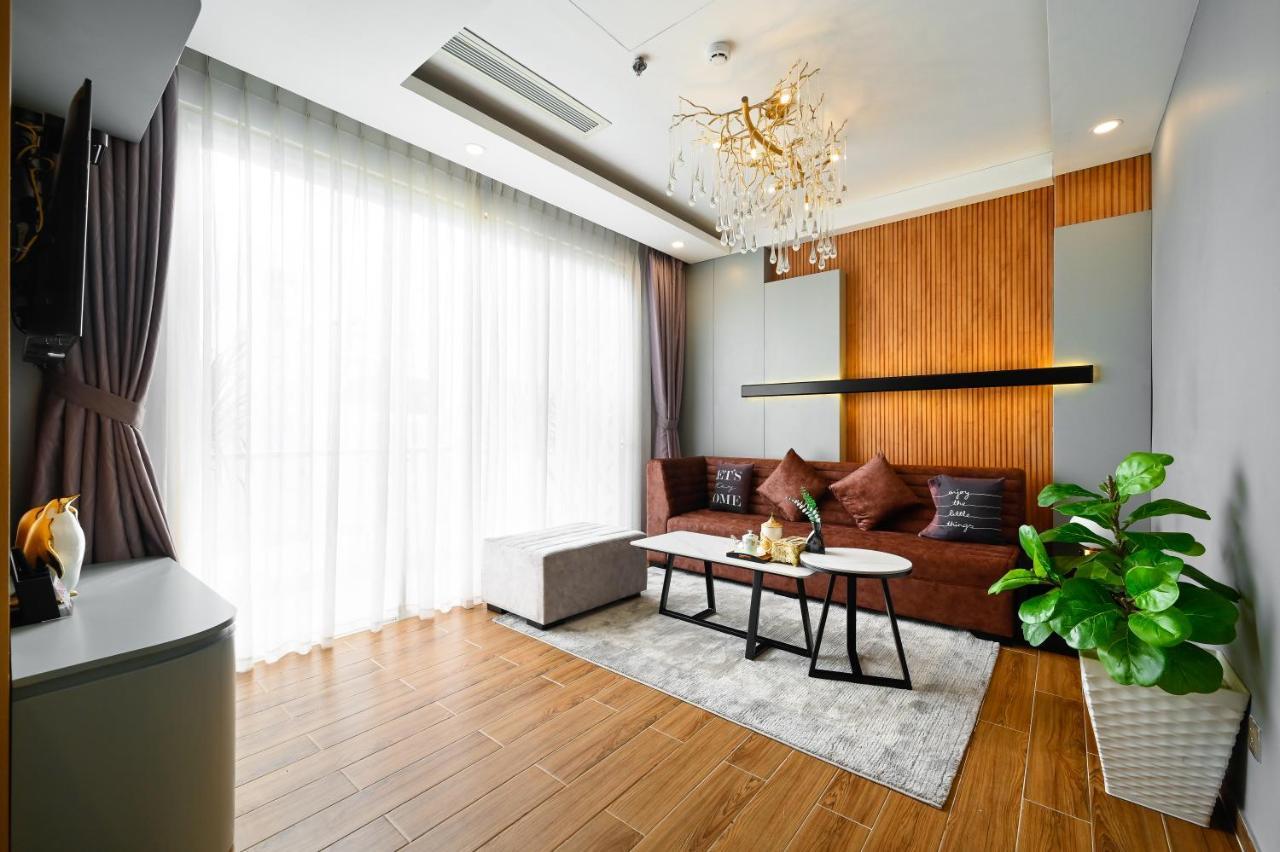 Cicilia City Hotel Saigon Center Хошимин Екстериор снимка
