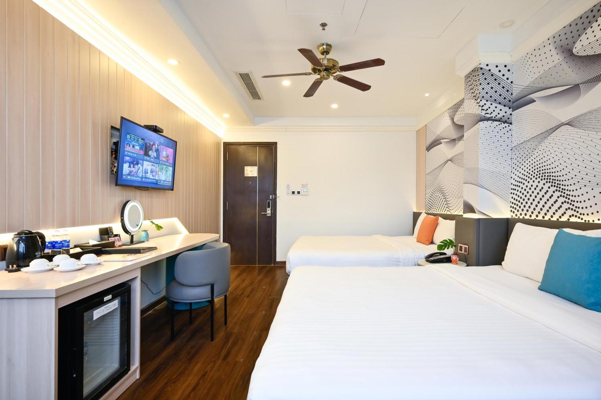 Cicilia City Hotel Saigon Center Хошимин Екстериор снимка